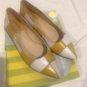 EUC NINE WEST 🌼yellow and white🌼 flats